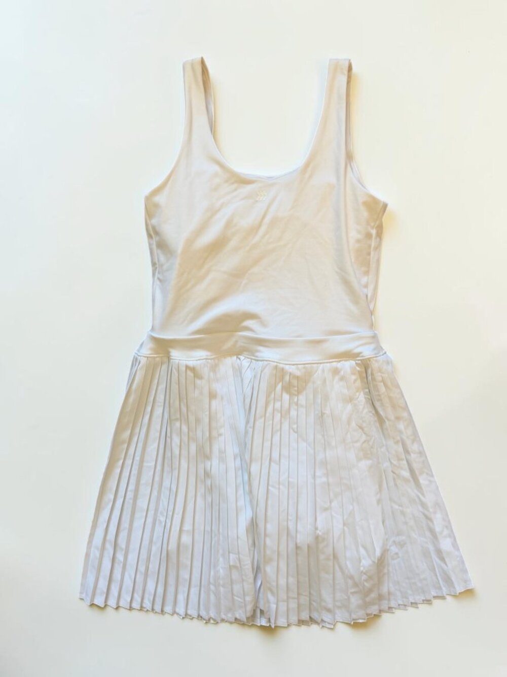 NWT Target Pleated Active Dress White Tennis Dress Moisture Wicking UPF 50+ - Picture 2 of 6